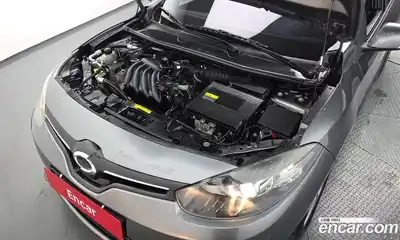 Renault SM3 2015 1.6 гидро в Москве № 1543423, миниатюра 6