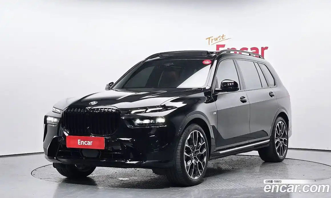 BMW X7 2025 3.0 гидро в Москве № 1544255, фото 1