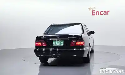 Mercedes-Benz E-Class 2002 2.0 гидро в Москве № 1544904, миниатюра 4