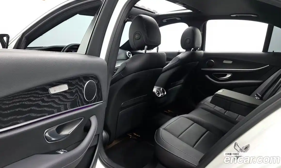 Mercedes-Benz E-Class 2023 2.0 гидро в Москве № 1544979, фото 11