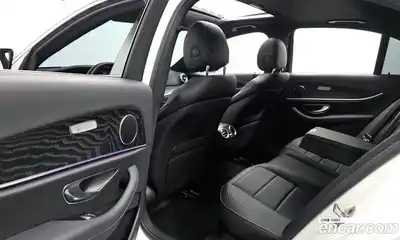 Mercedes-Benz E-Class 2023 2.0 гидро в Москве № 1544979, миниатюра 11