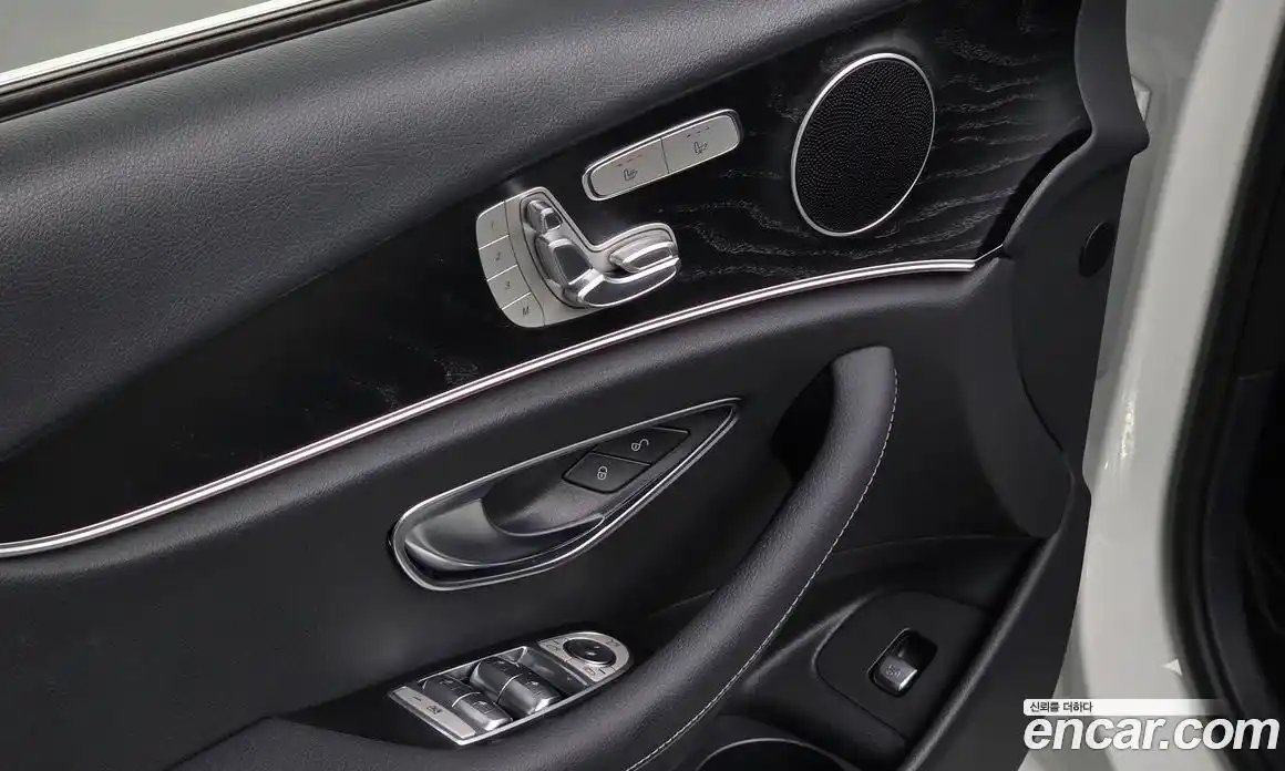Mercedes-Benz E-Class 2023 2.0 гидро в Москве № 1544979, фото 16