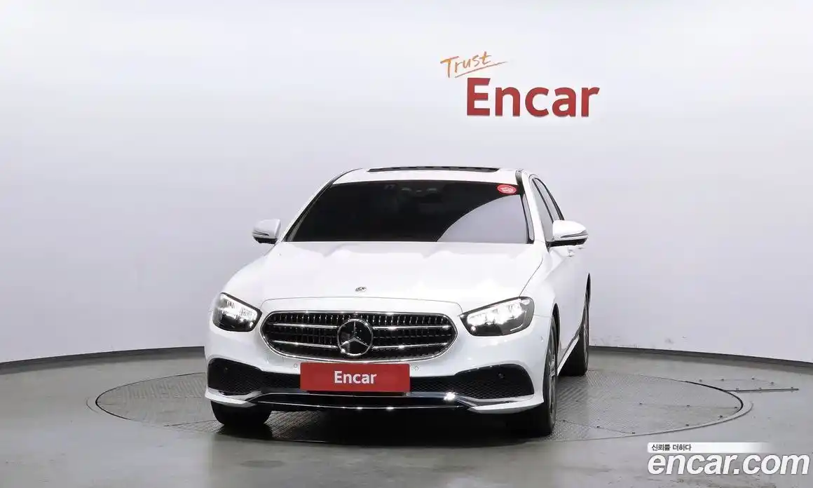 Mercedes-Benz E-Class 2023 2.0 гидро в Москве № 1544979, фото 3
