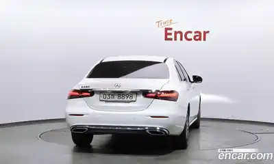 Mercedes-Benz E-Class 2023 2.0 гидро в Москве № 1544979, миниатюра 4