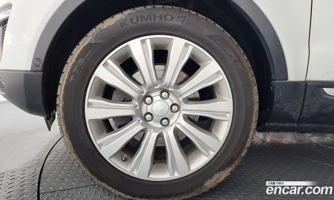Land Rover Range-Rover Evoque 2016 2.0 гидро в Москве № 1547674, фото 5