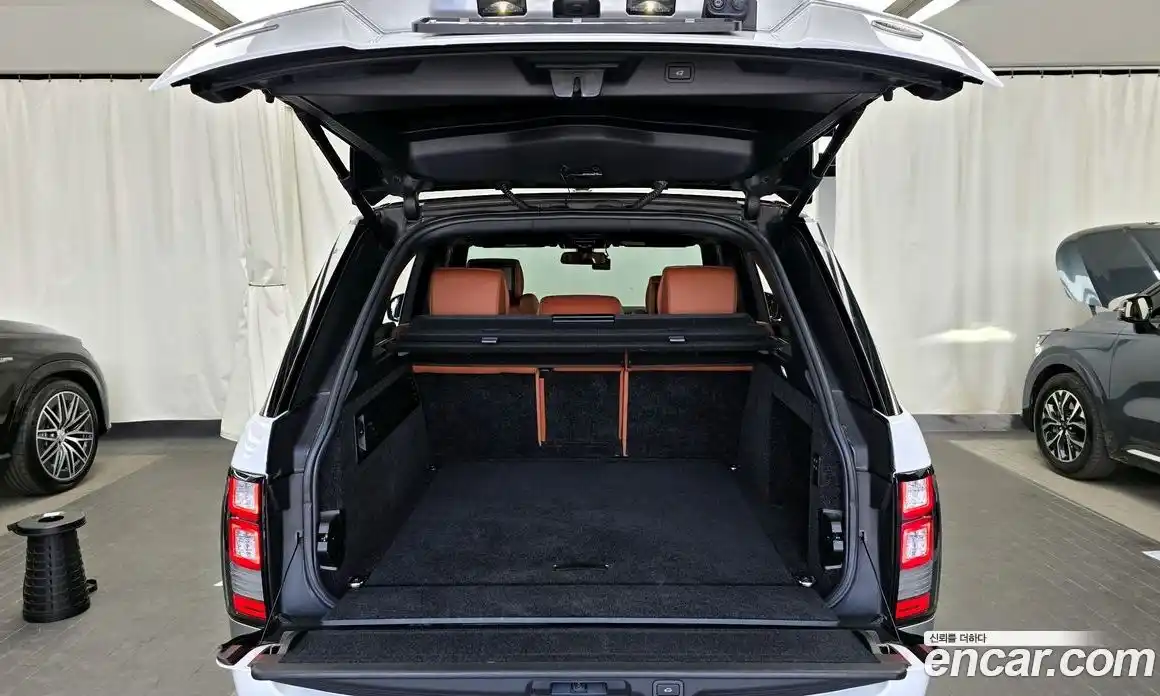 Land Rover Range-Rover 2016 4.4 гидро в Москве № 1547675, фото 20