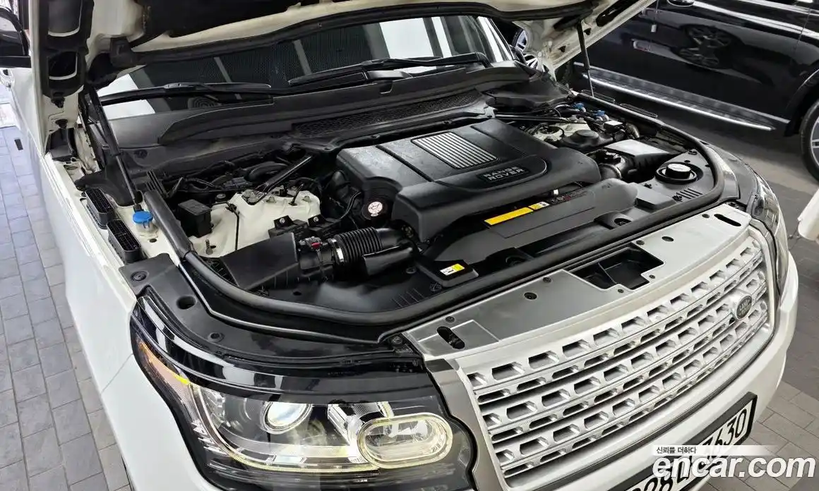Land Rover Range-Rover 2016 4.4 гидро в Москве № 1547675, фото 6
