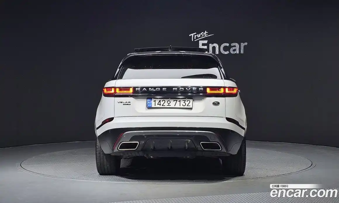 Land Rover Range-Rover Velar 2018 3.0 гидро в Москве № 1547724, фото 4
