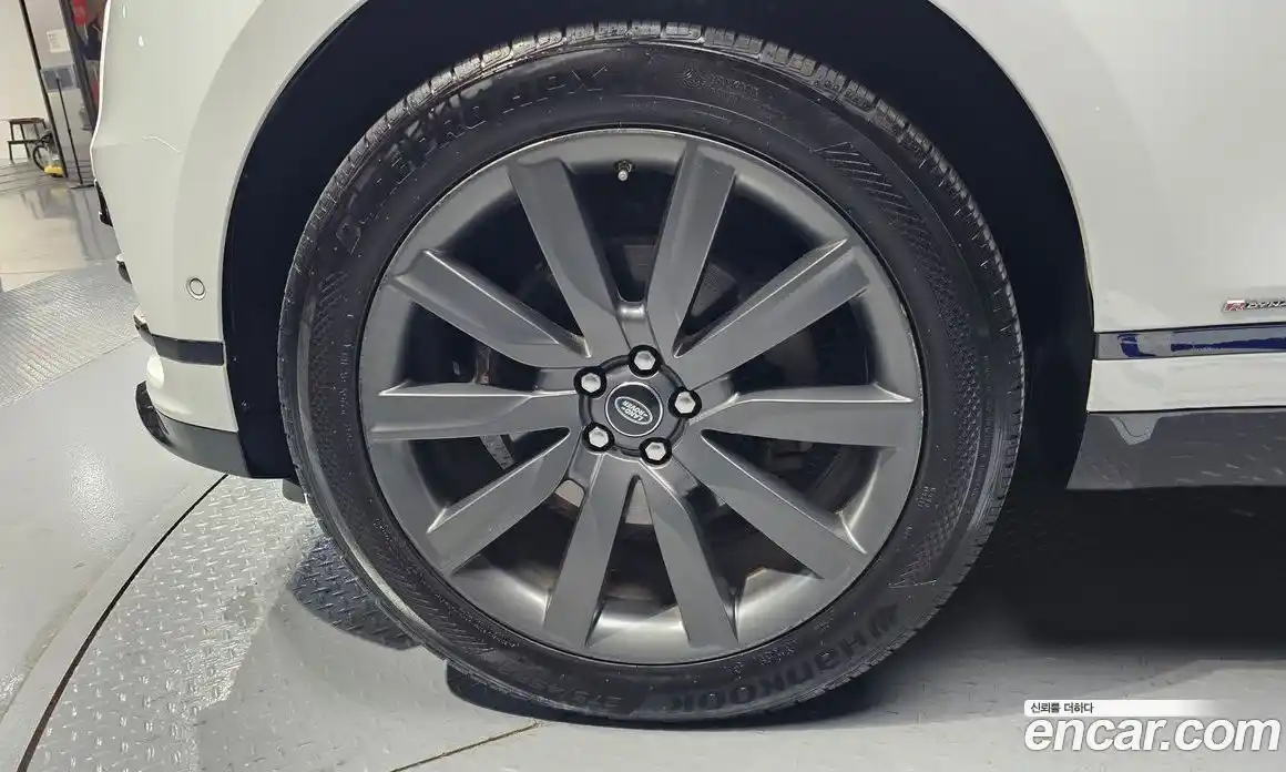 Land Rover Range-Rover Velar 2018 3.0 гидро в Москве № 1547724, фото 5