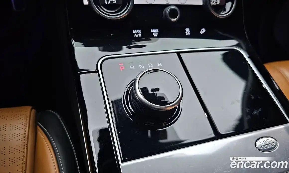 Land Rover Range-Rover Velar 2018 3.0 гидро в Москве № 1547724, фото 9