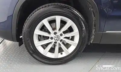 Volkswagen Tiguan 2016 2.0 гидро в Москве № 1549421, миниатюра 5