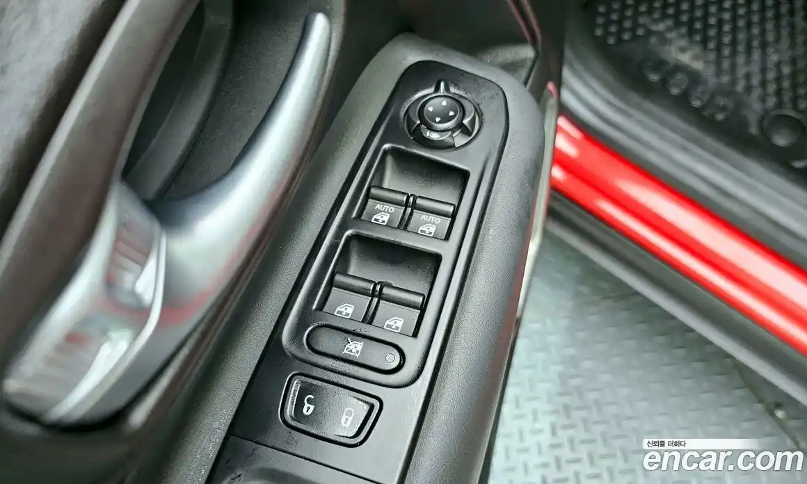 Jeep Renegade 2019 2.4 гидро в Москве № 1549817, фото 17