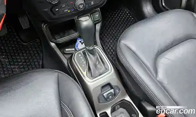 Jeep Renegade 2019 2.4 гидро в Москве № 1549817, миниатюра 9