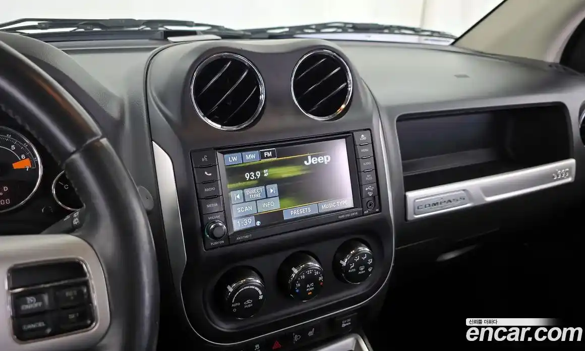 Jeep Compass 2013 2.4 гидро в Москве № 1549909, фото 14