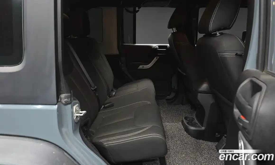 Jeep Wrangler 2015 2.8 гидро в Москве № 1549944, фото 11