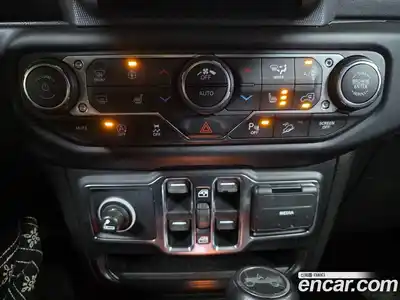 Jeep Wrangler 2019 2.0 гидро в Москве № 1549969, миниатюра 9