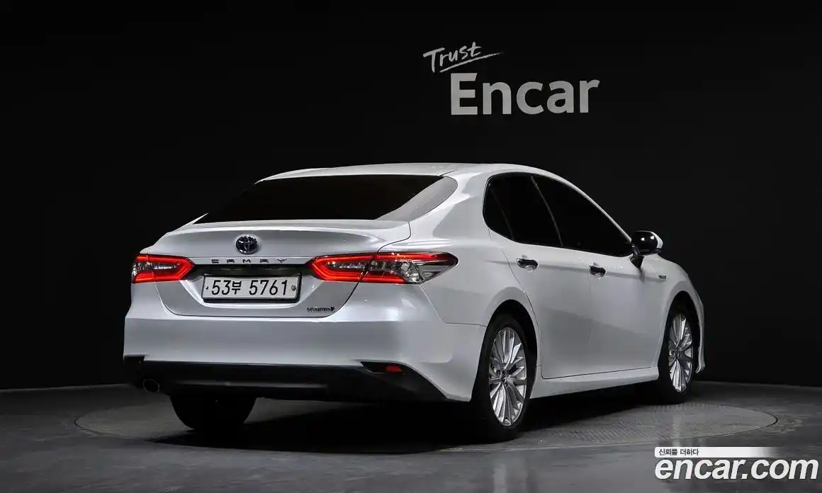 Toyota Camry 2018 2.5 гидро в Москве № 1550048, фото 2