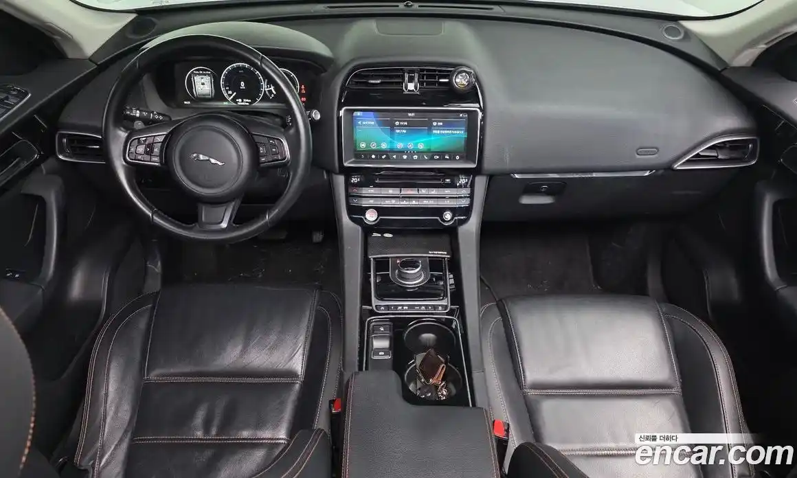 Jaguar F-Pace 2016 2.0 гидро в Москве № 1550968, фото 7