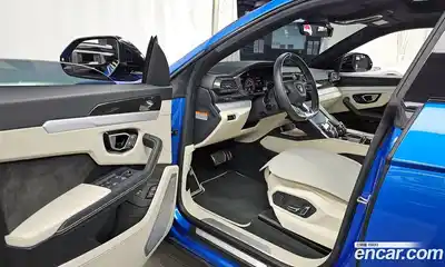 Lamborghini Urus 2021 4.0 гидро в Москве № 1551317, миниатюра 10