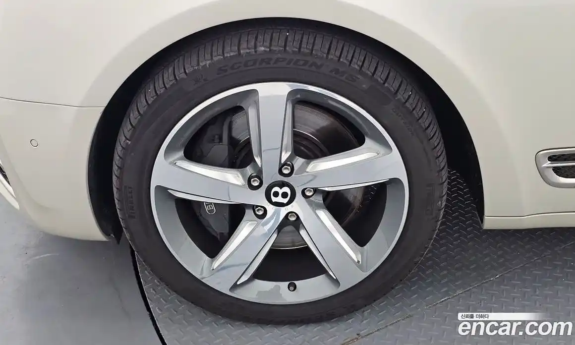 Bentley Mulsanne 2018 6.8 гидро в Москве № 1551438, фото 5