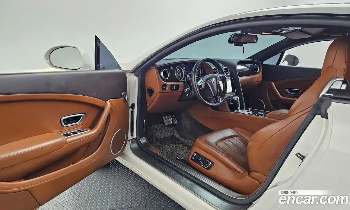 Bentley Continental 2015 4.0 гидро в Москве № 1551460, фото 10