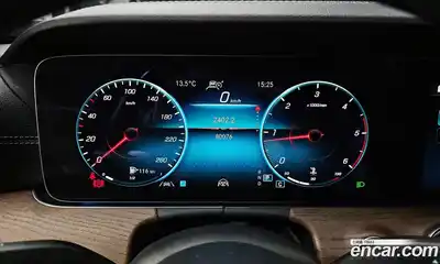 Mercedes-Benz E-Class 2022 1.9 гидро в Москве, миниатюра 8