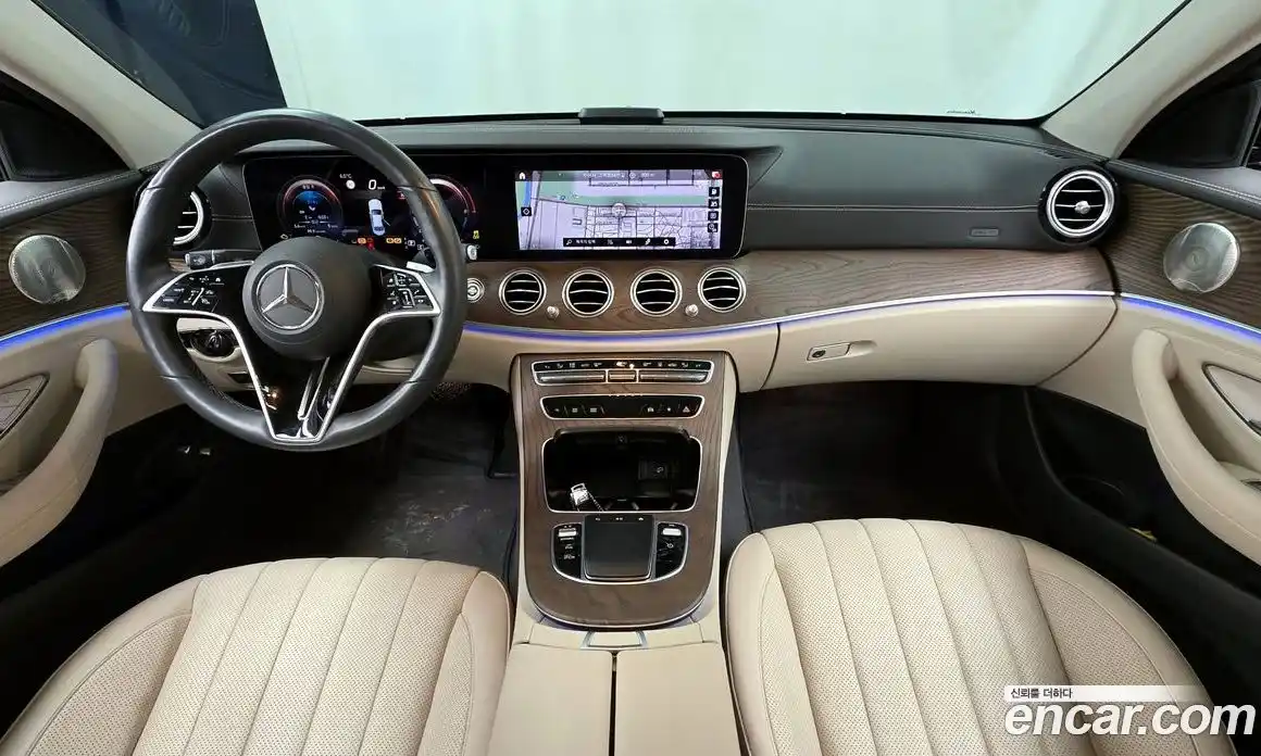 Mercedes-Benz E-Class 2023 2.0 гидро, фото 7
