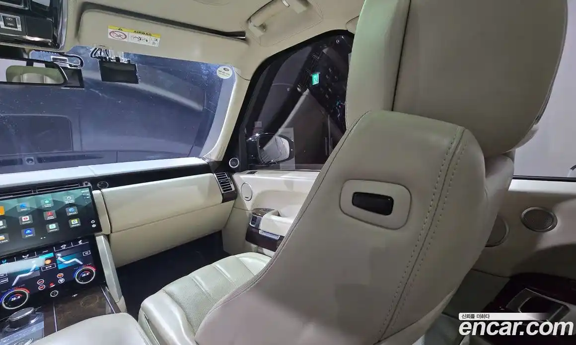 Land Rover Range-Rover 2015 4.4 гидро в Москве № 166245, фото 13