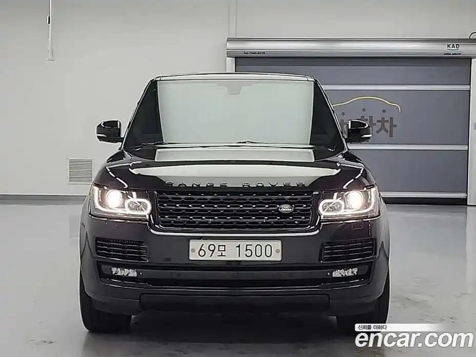 Land Rover Range-Rover 2015 4.4 гидро в Москве № 166667, фото 1