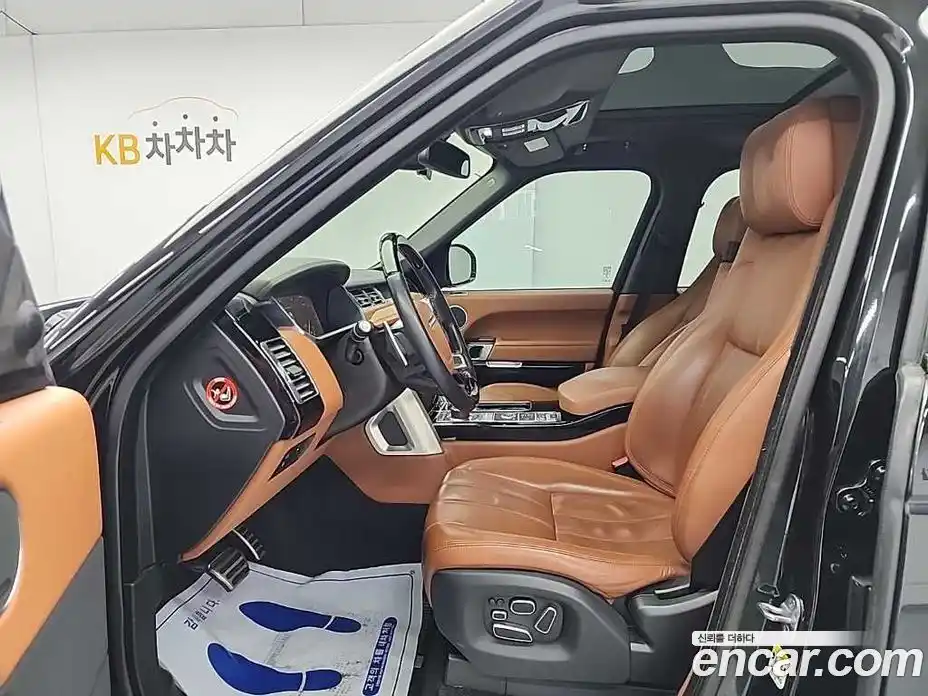Land Rover Range-Rover 2015 4.4 гидро в Москве № 166667, фото 11
