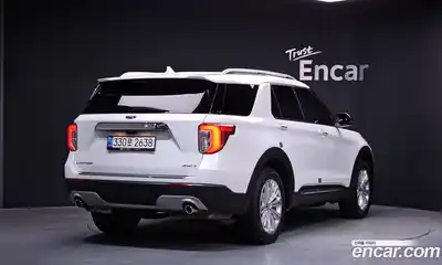 Ford Explorer, 2022