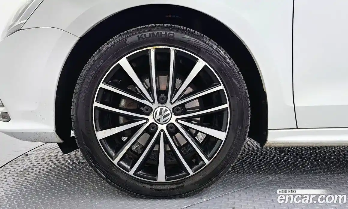 Volkswagen Jetta 2015 2.0 гидро в Москве № 178509, фото 5