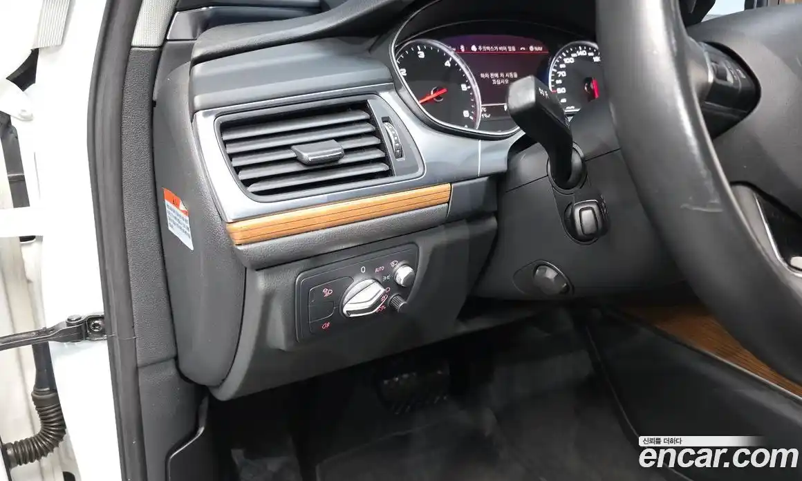Audi A6 2015 3.0 гидро в Москве № 204160, фото 12