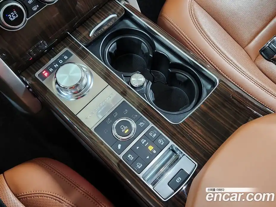 Land Rover Range-Rover 2017 5.0 гидро в Москве № 213819, фото 13