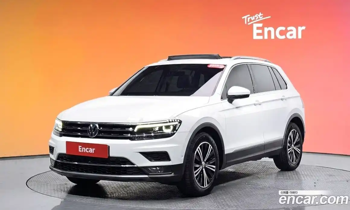 Volkswagen Tiguan 2018 2.0 гидро в Москве № 232233, фото 20