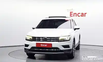 Volkswagen Tiguan 2018 2.0 гидро в Москве № 232233, миниатюра 2