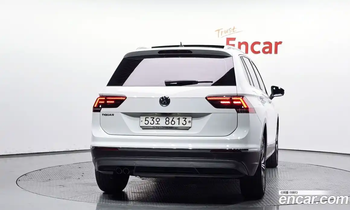 Volkswagen Tiguan 2018 2.0 гидро в Москве № 232233, фото 3