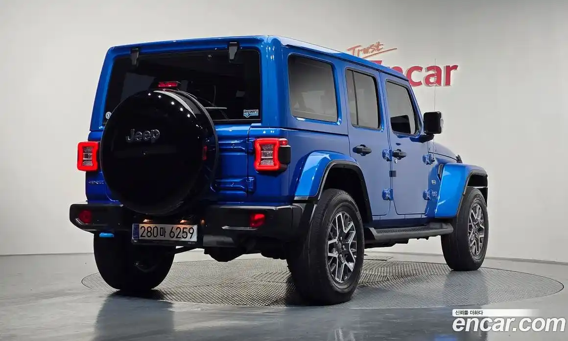 Jeep Wrangler 2022 2.0 гидро в Москве № 232319, фото 2
