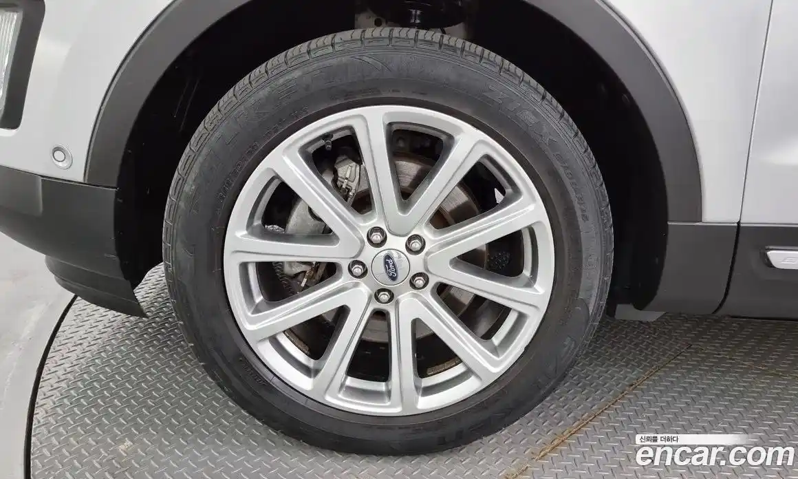 Ford Explorer 2016 2.3 гидро в Москве № 233286, фото 5