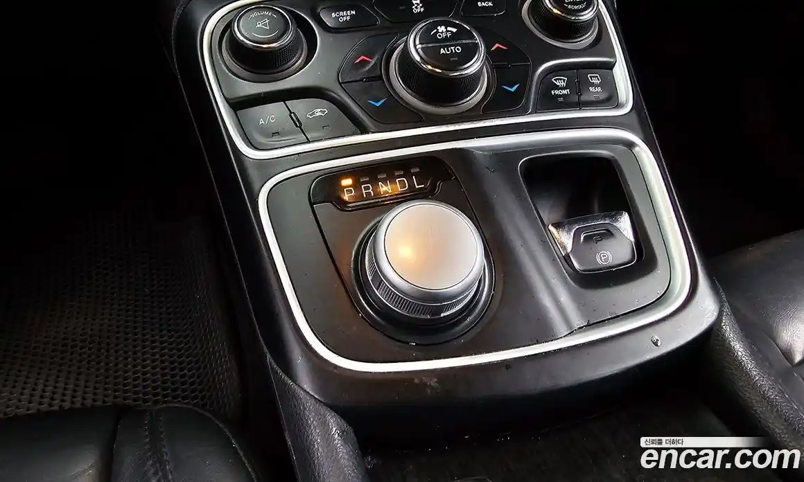 Chrysler 200 2015 2.4 гидро в Москве № 256774, фото 9