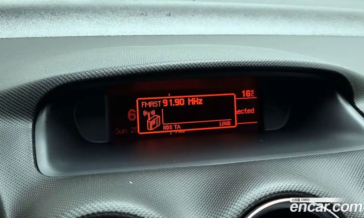 Peugeot 308 2013 1.6 гидро в Москве № 259324, фото 15