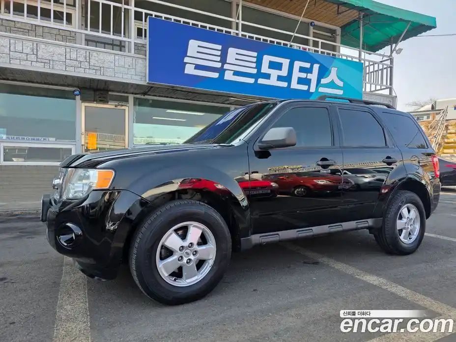 Ford Escape 2010 2.5 гидро в Москве № 282267, фото 1