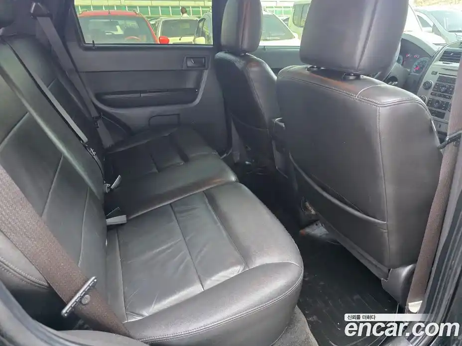 Ford Escape 2010 2.5 гидро в Москве № 282267, фото 11