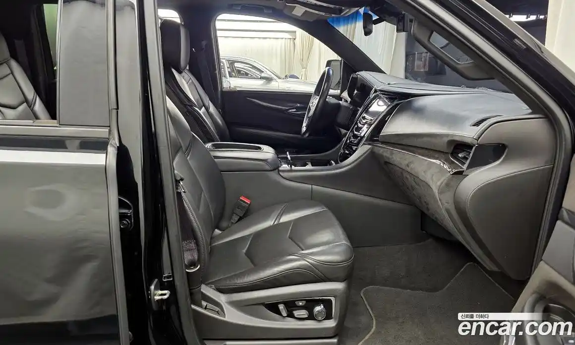 Cadillac Escalade 2015 6.2 гидро в Москве № 285574, фото 11