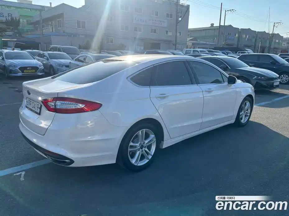 Ford Mondeo 2015 2.0 гидро в Москве № 337518, фото 3