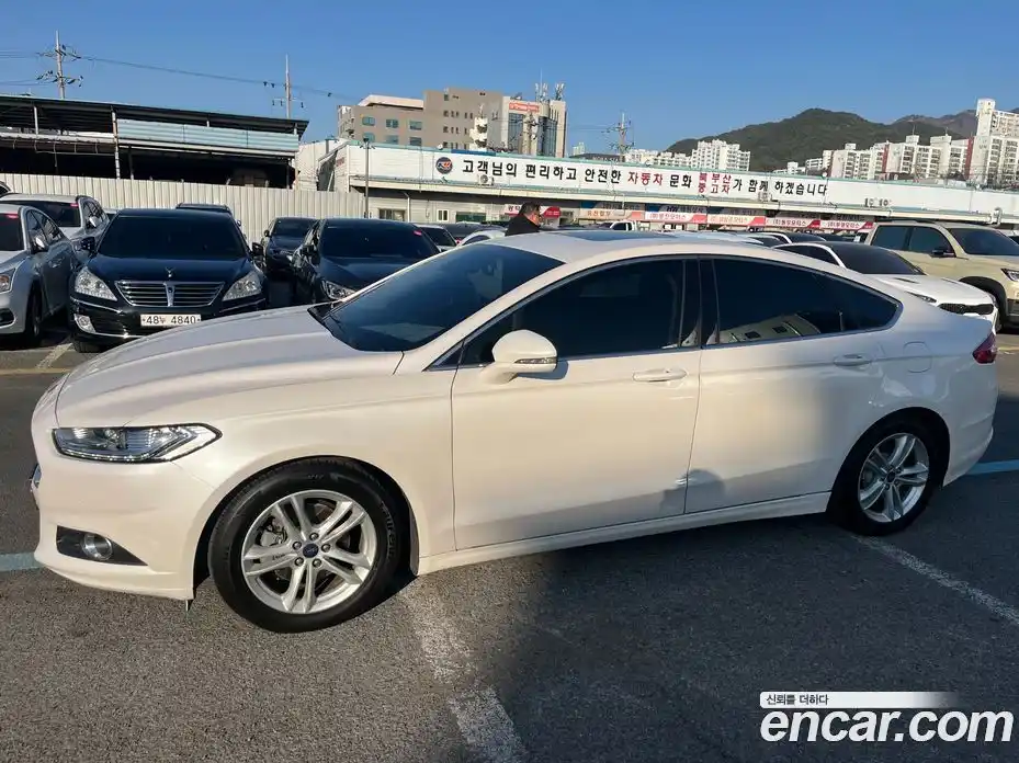 Ford Mondeo 2015 2.0 гидро в Москве № 337518, фото 4