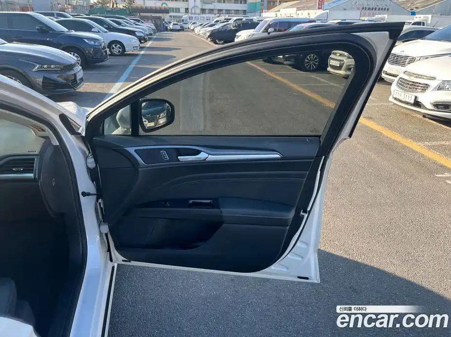 Ford Mondeo 2015 2.0 гидро в Москве № 337518, фото 7