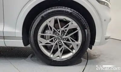 Genesis GV70 2024 2.5 гидро в Москве № 58167, миниатюра 5