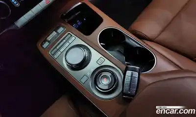 Genesis GV70 2024 2.5 гидро в Москве № 58167, миниатюра 9