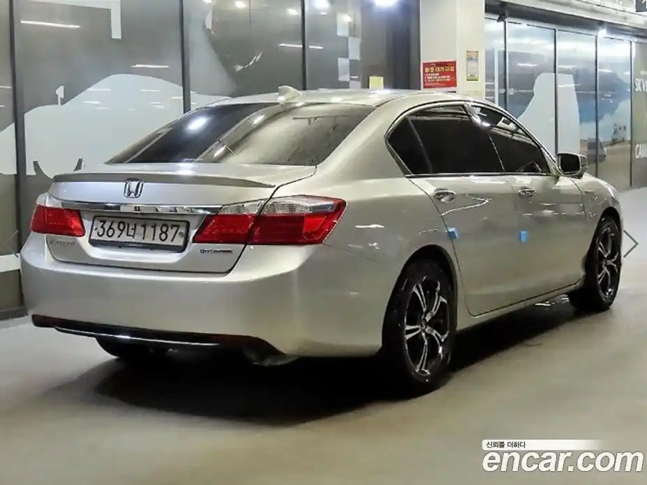 Honda Accord 2014 2.0 гидро в Москве № 767498, фото 4